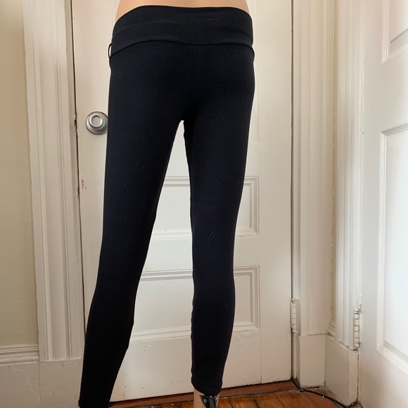 Israeli Sport Brazil Capris With Belt Detail Sz M - Picture 4 of 4